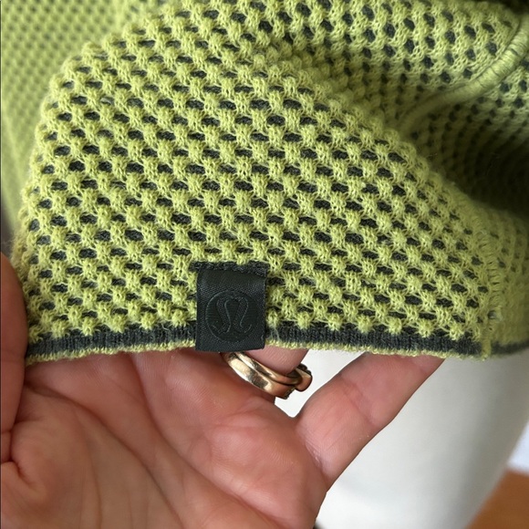 Lululemon Reversible Double-Knit Crew Neck Sweater Green Sz 12 - Picture 13 of 13